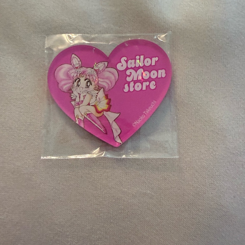 Sailor Moon Store Heart Magnet Sailor Chibi